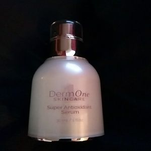DermOne super antioxidant serum with amino acids.
